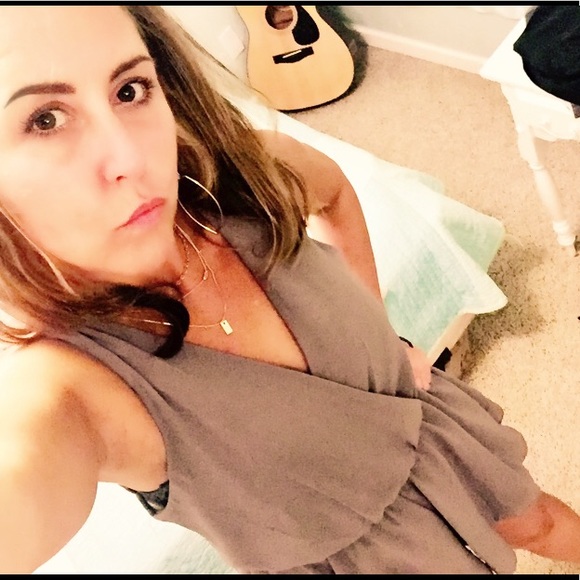 Meet your Posher, Erin - Picture 2 of 5